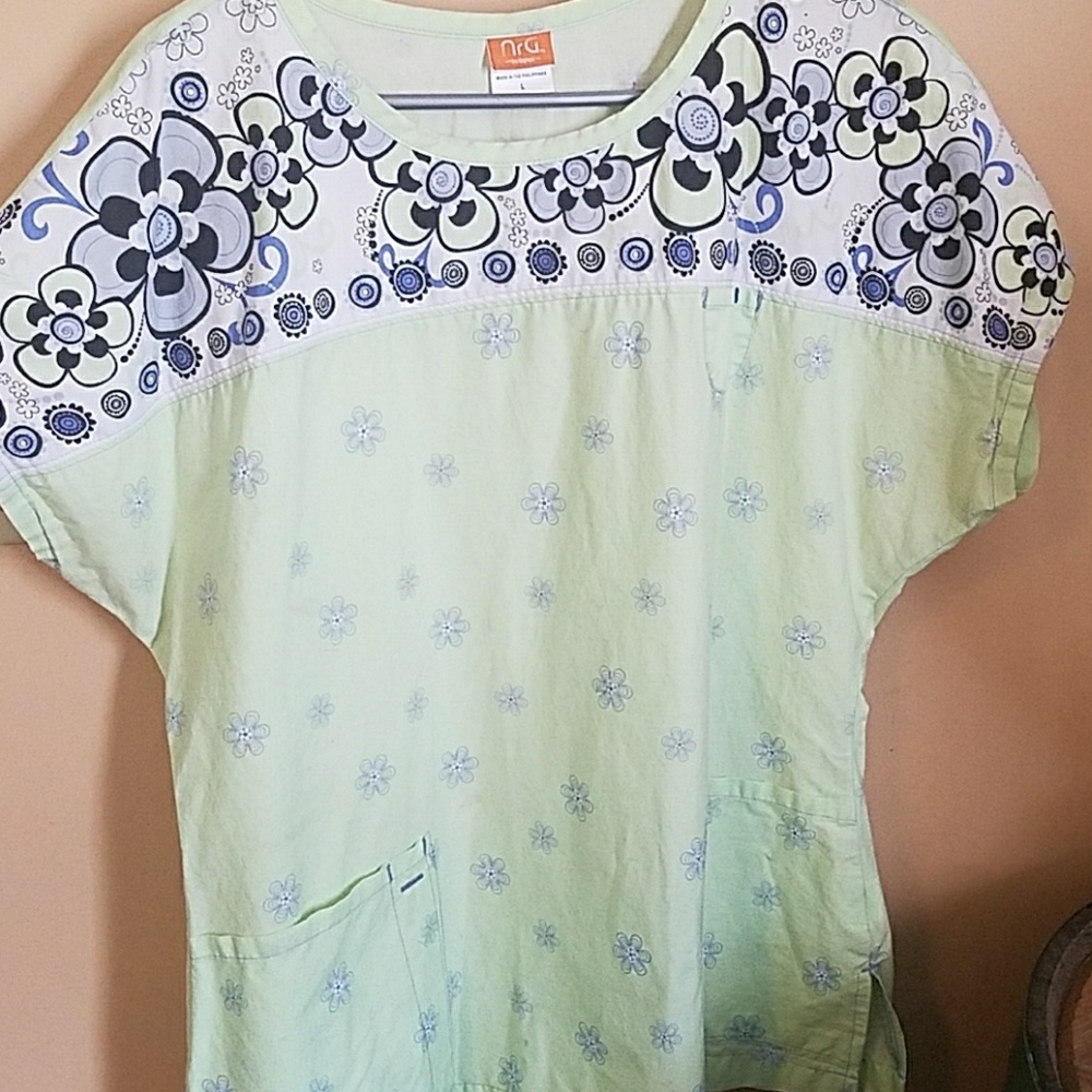 Large NRG by Barco fashion scrub top